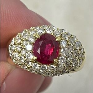 18kt Yellow Gold 2.1 CT Ruby and 1.5 CT VS1 Diamond Ring